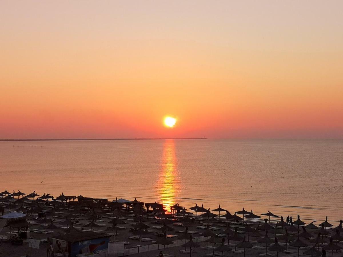 Relax Inn Apartment Нэводари Экстерьер фото