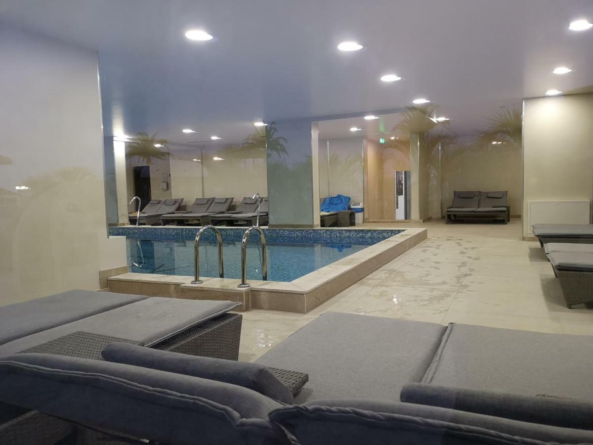 Relax Inn Apartment Нэводари Экстерьер фото